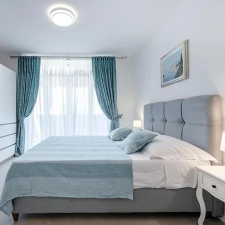 Apartment Oyo Deluxe